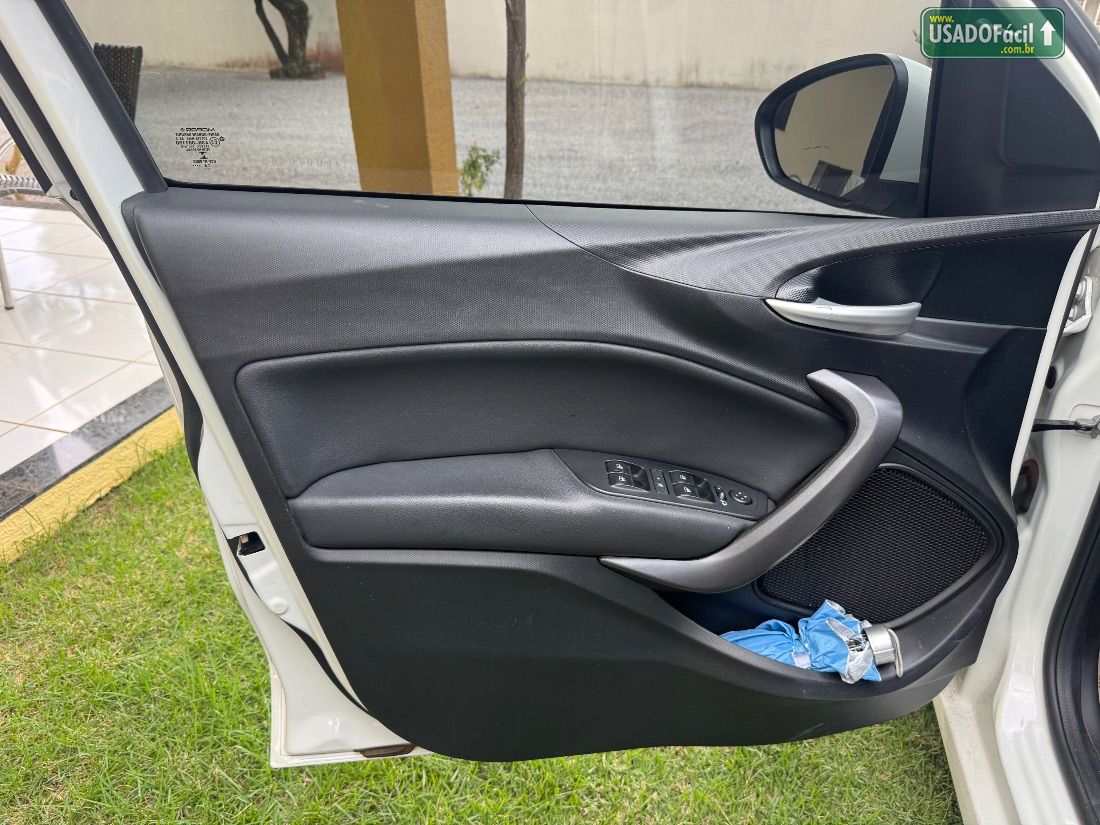 Fiat Cronos Precision 1.8 Automático Flex 2019/2020 — foto 11 de 26