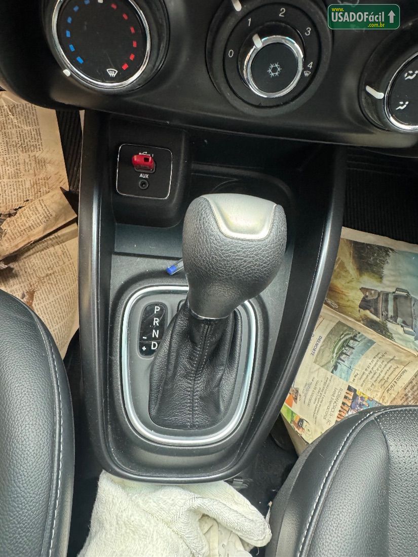 Fiat Cronos Precision 1.8 Automático Flex 2019/2020 — foto 8 de 26