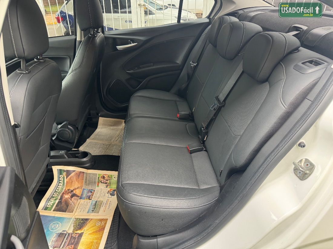 Fiat Cronos Precision 1.8 Automático Flex 2019/2020 — foto 9 de 26