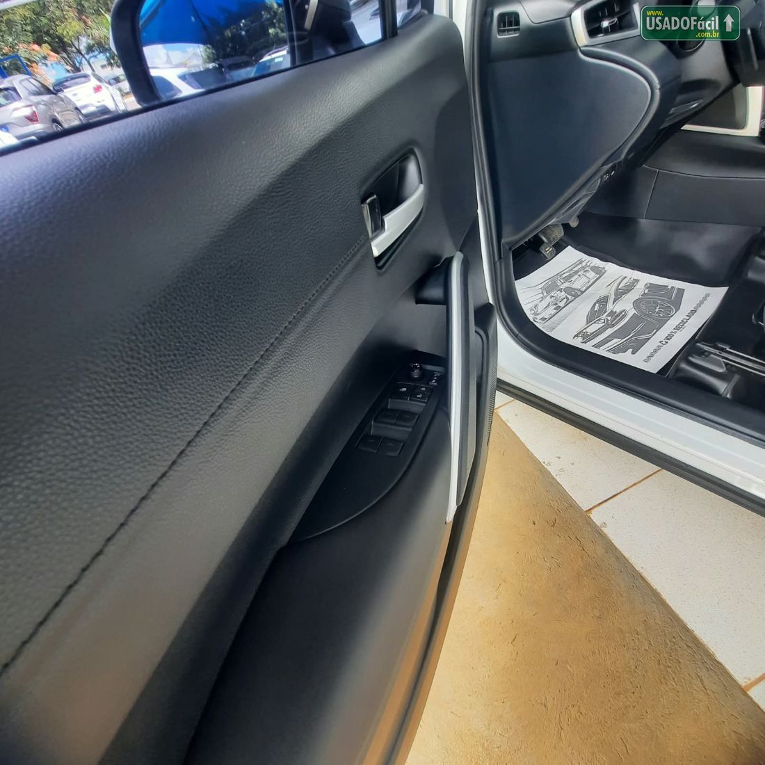 TOYOTA Corolla Cross XRE 2.0 Automático Flex 2023/2024 — foto 9 de 12