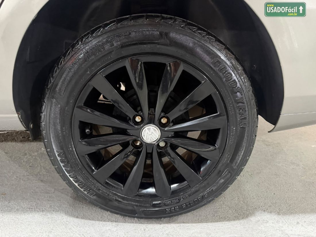 Volkswagen Voyage City 1.0 Mi Total Flex 2013/2013 — foto 11 de 12