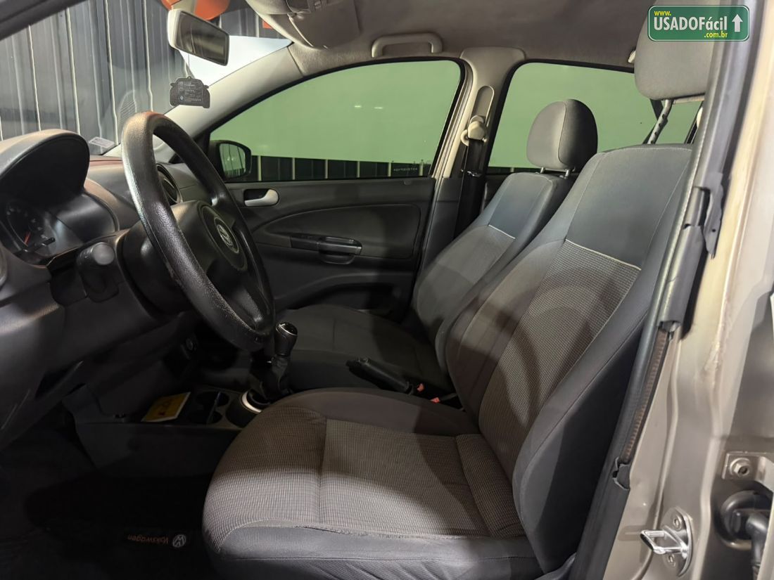 Volkswagen Voyage City 1.0 Mi Total Flex 2013/2013 — foto 7 de 12
