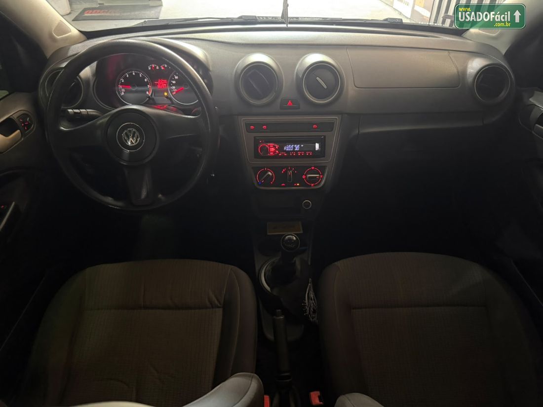 Volkswagen Voyage City 1.0 Mi Total Flex 2013/2013 — foto 9 de 12