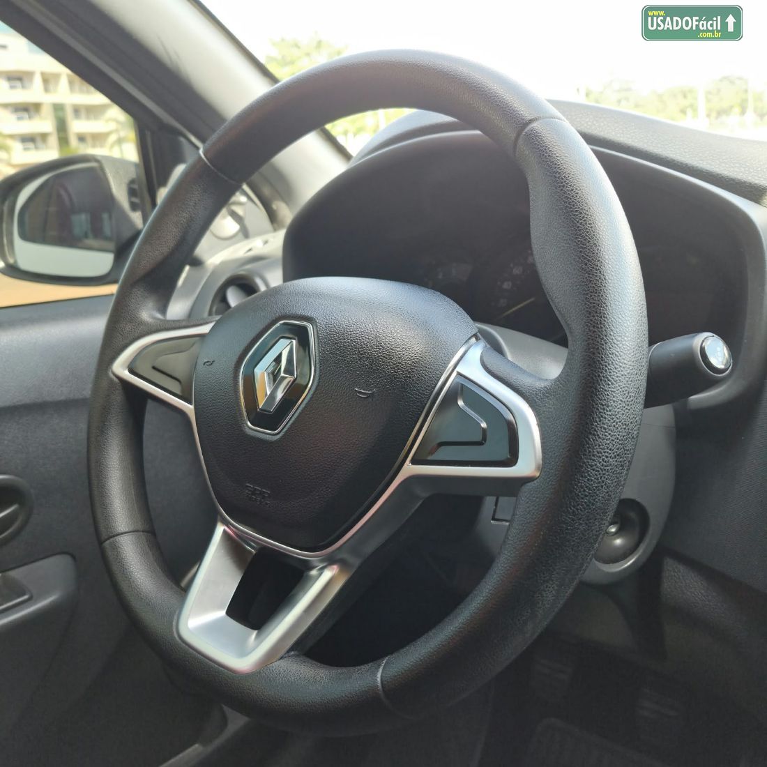 Renault Logan Life 1.0 Mecânico Flex 2022/2023 — foto 11 de 15