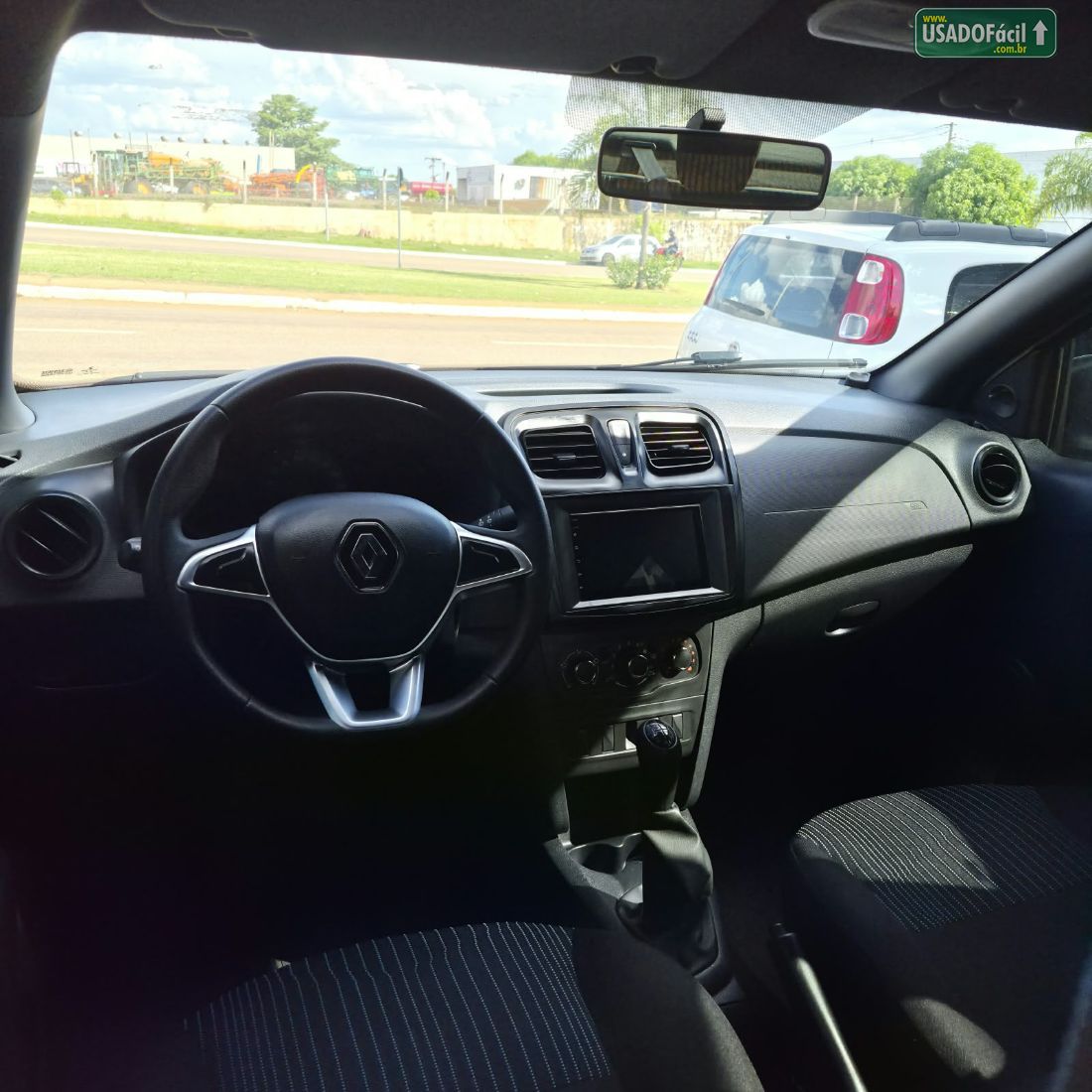 Renault Logan Life 1.0 Mecânico Flex 2022/2023 — foto 8 de 15