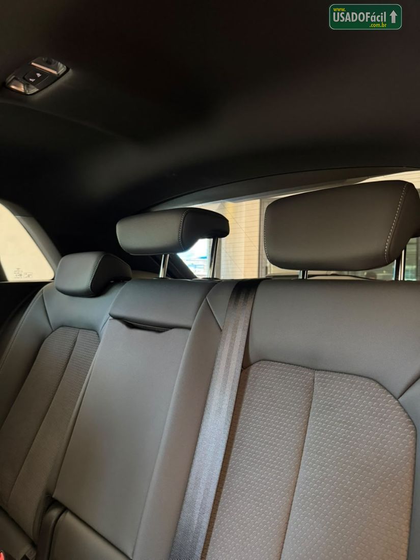 Audi Q3 Performance black 2.0 TFSI Tiptronic Quattro 2023/2024 — foto 16 de 17
