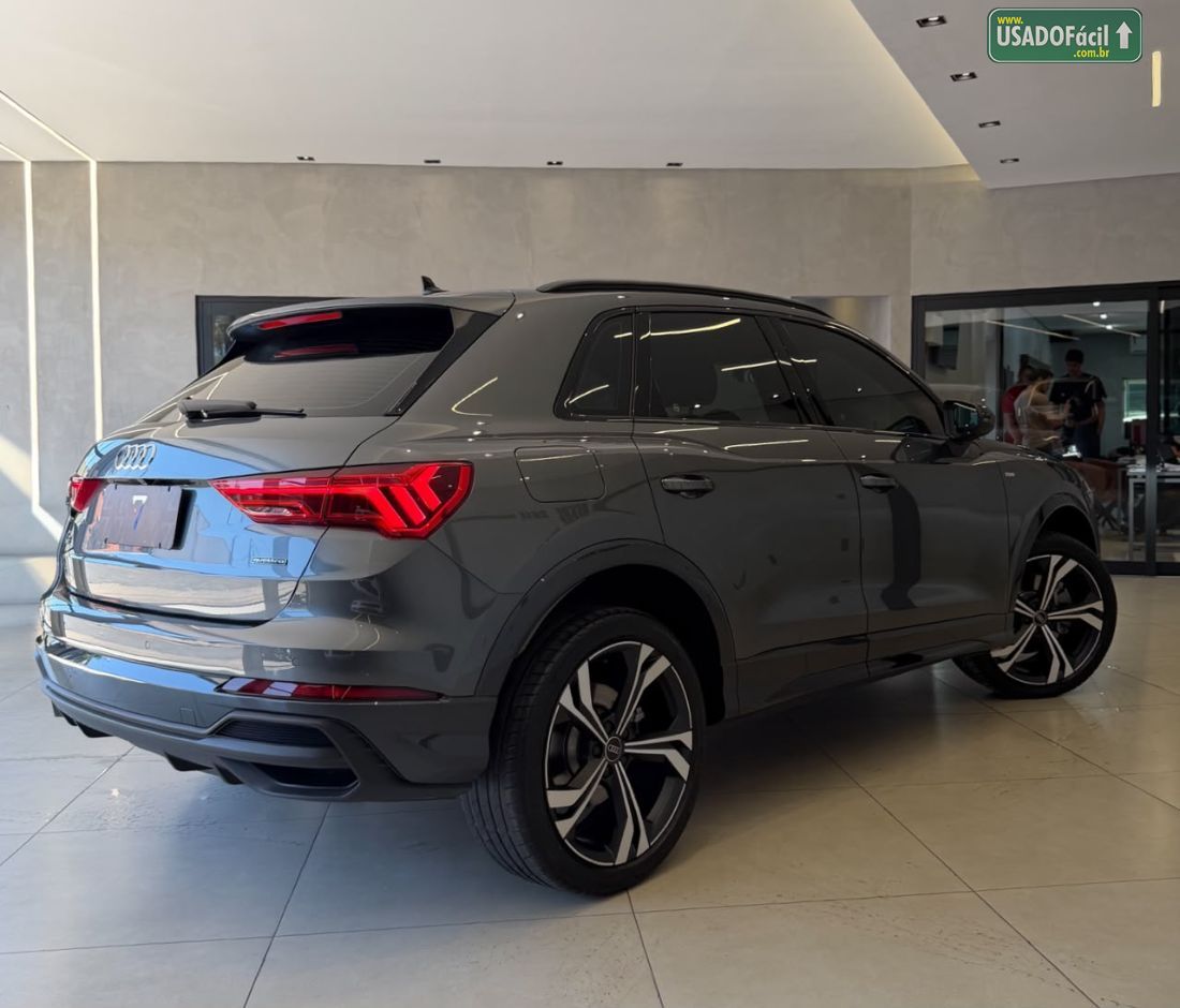 Audi Q3 Performance black 2.0 TFSI Tiptronic Quattro 2023/2024 — foto 6 de 17