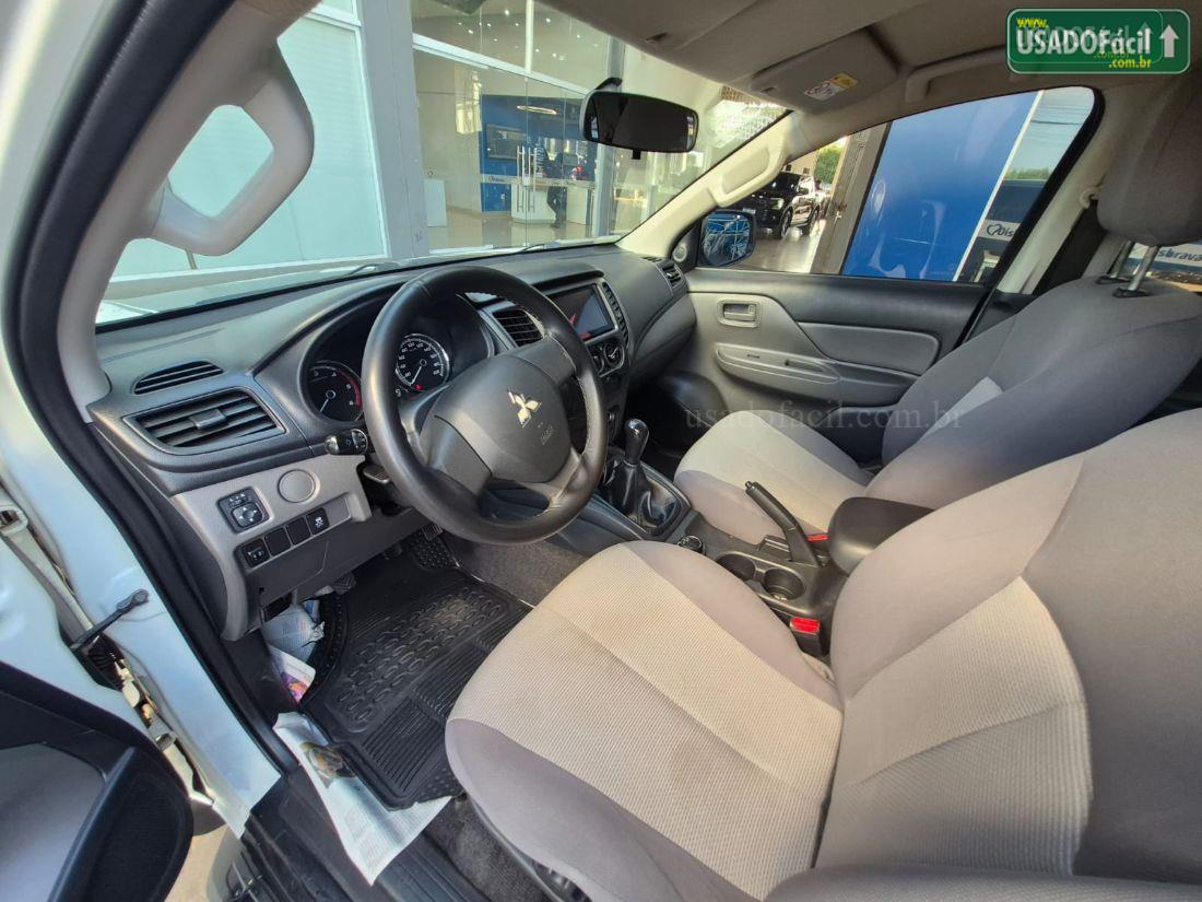 MITSUBISHI L200 Triton Sport GLS CD 2.4 Automático Diesel 2023/2024 — foto 11 de 13