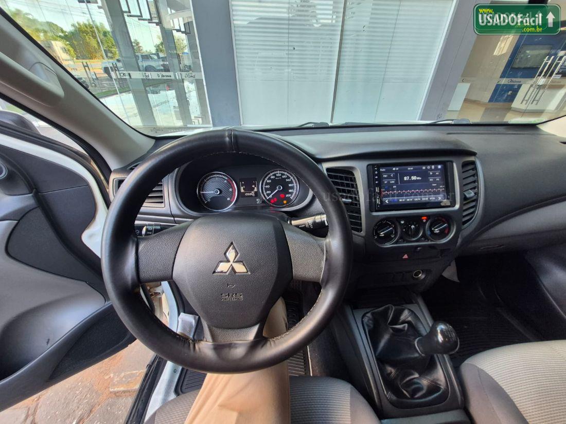 MITSUBISHI L200 Triton Sport GLS CD 2.4 Automático Diesel 2023/2024 — foto 9 de 13
