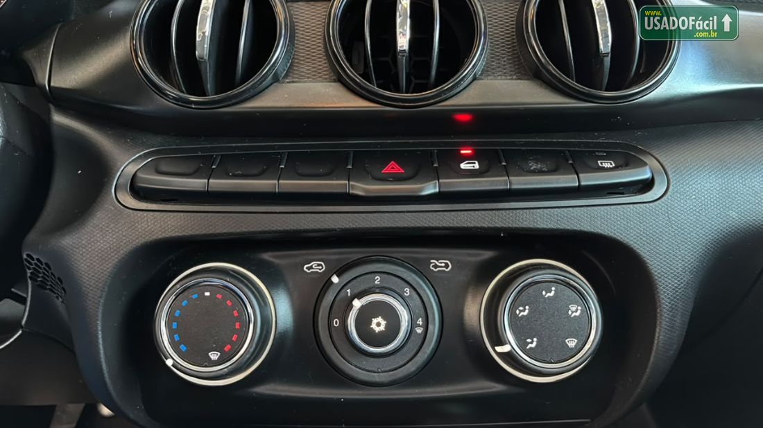 Fiat Cronos 1.3 Mecânico Flex 2020/2021 — foto 14 de 25