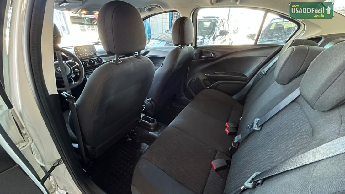 Fiat Cronos 1.3 Mecânico Flex 2020/2021 — foto 24 de 25