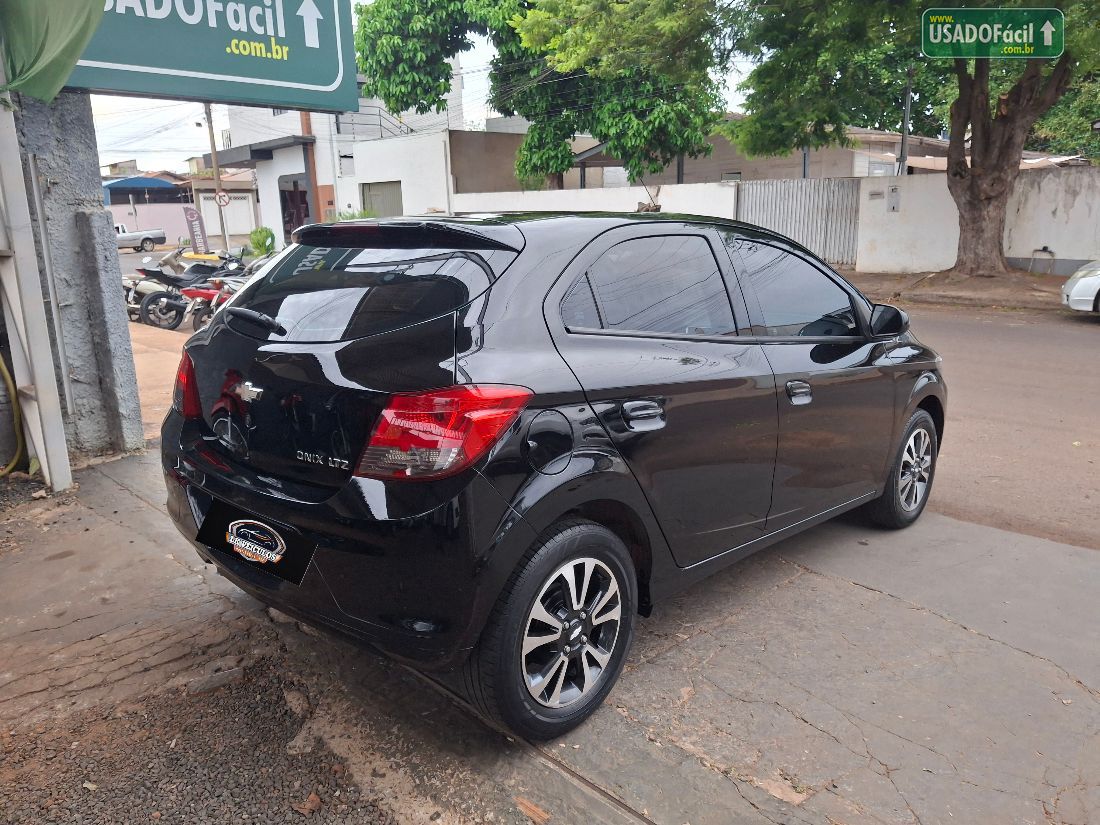 CHEVROLET/GM Onix Hatch LTZ 1.4 Automático Flex 2016/2016 — foto 4 de 11