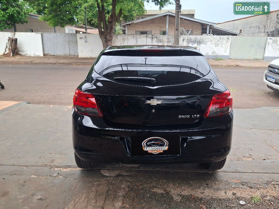 CHEVROLET/GM Onix Hatch LTZ 1.4 Automático Flex 2016/2016 — foto 6 de 11