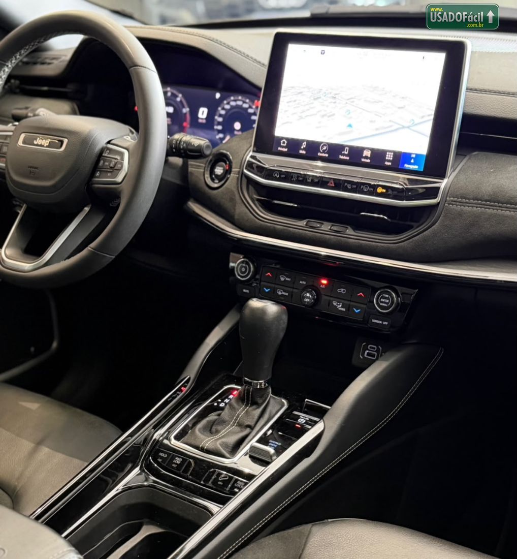 Jeep Commander Black Hurricane 2.0 4x4 Turbo Automático 2024/2025 — foto 10 de 16