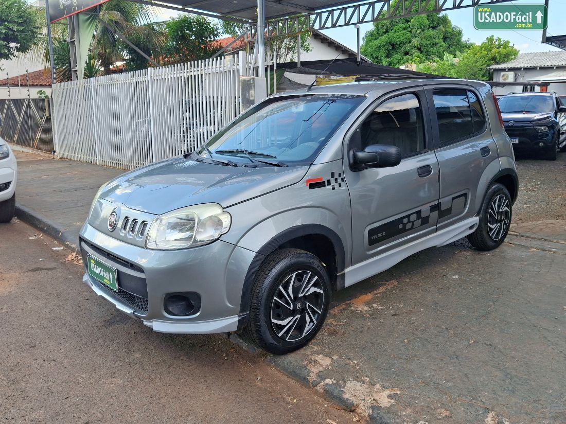 Fiat Uno Vivace Celebration 1.0 EVO Fire Flex 5P 2015/2015 — foto 2 de 11
