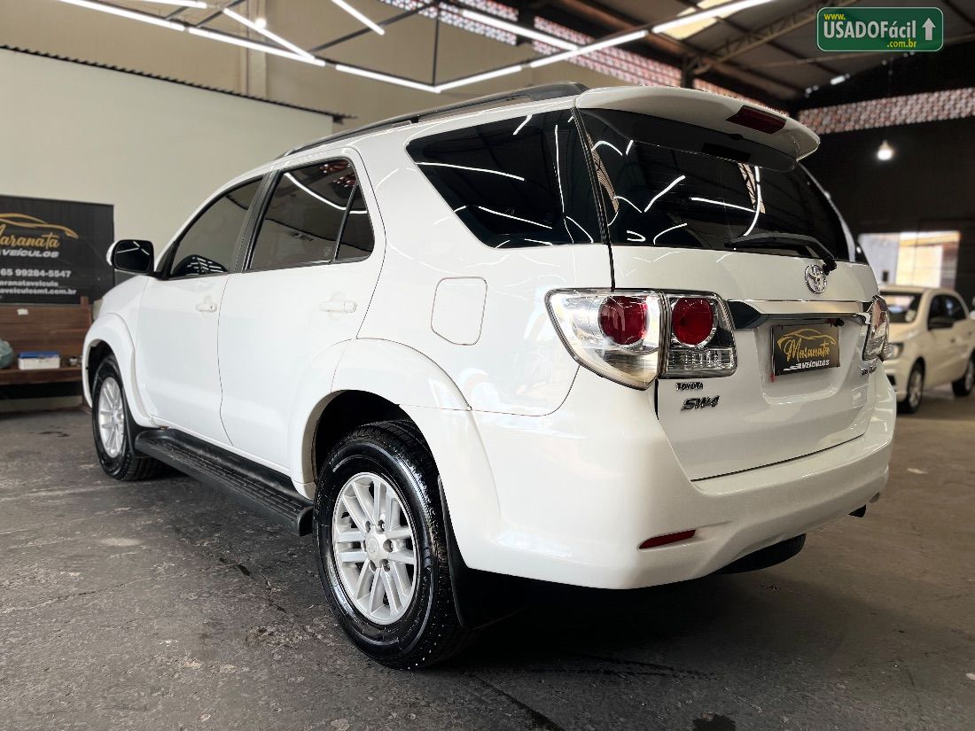 Toyota Hilux SW4 SRV D4-D 3.0 4x4 TDI Automático Diesel 2012/2013 — foto 12 de 28