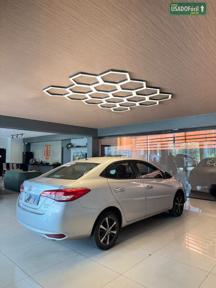 Toyota Yaris Sedan XLS 1.5 Automático Flex 2018/2019 — foto 7 de 13