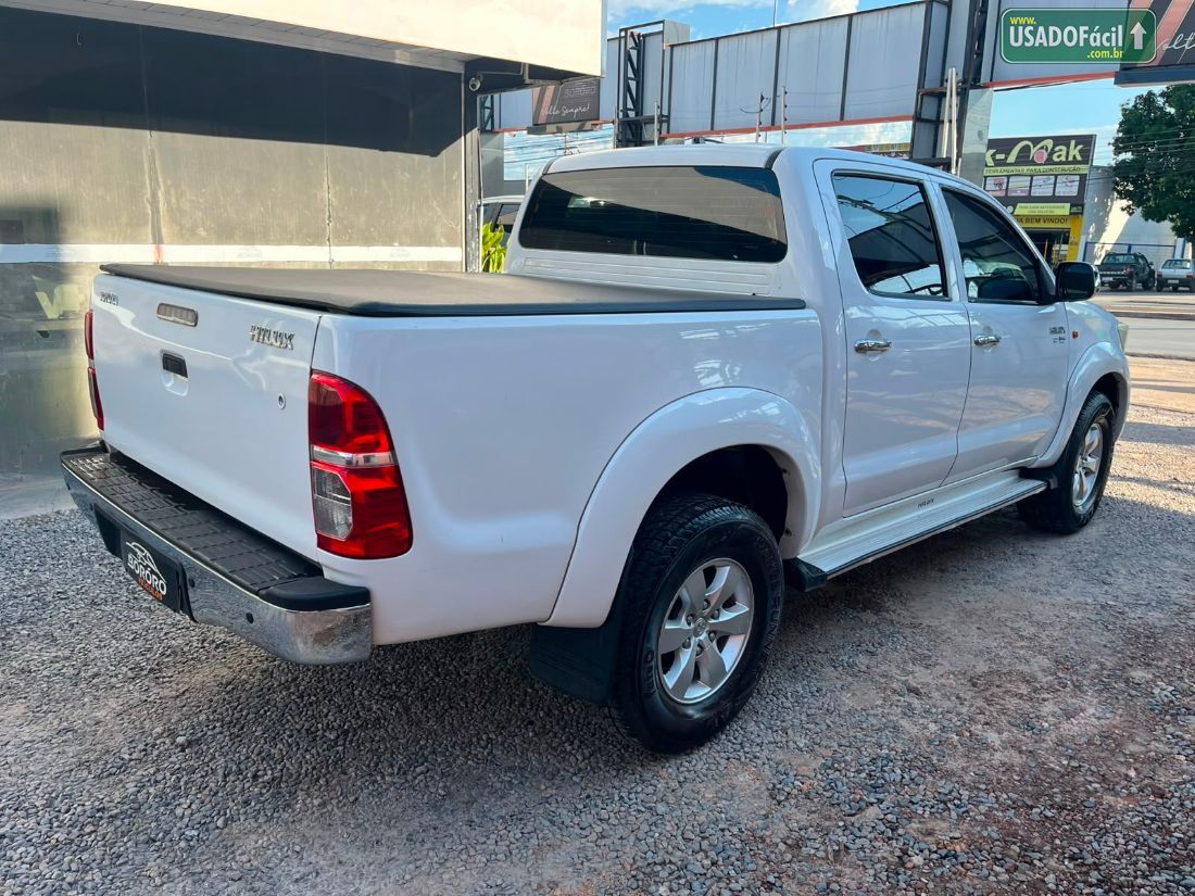 Toyota Hilux SR CD 2.7 4x2 16V Automático Flex 2014/2015 — foto 4 de 10