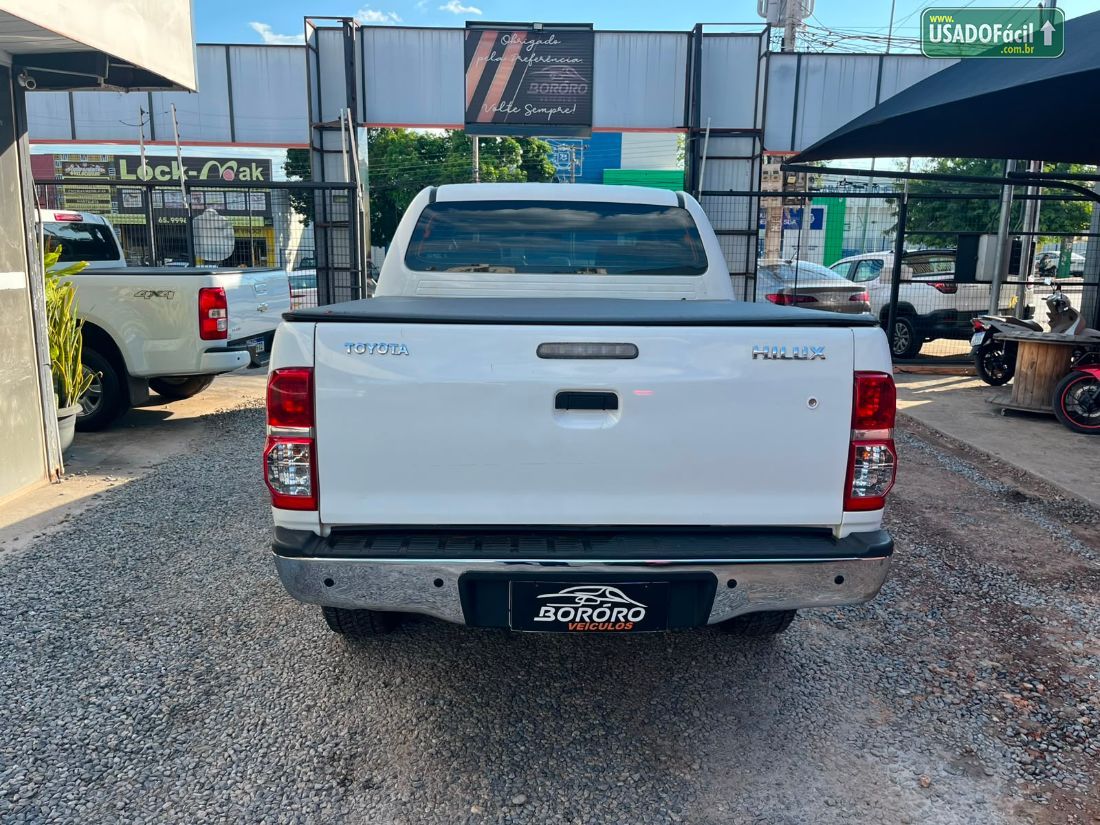Toyota Hilux SR CD 2.7 4x2 16V Automático Flex 2014/2015 — foto 5 de 10