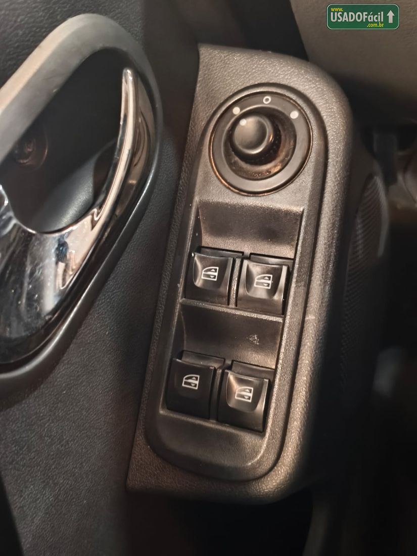 Renault Duster Oroch Dynamique 2.0 16V Automático Flex 2016/2017 — foto 12 de 14