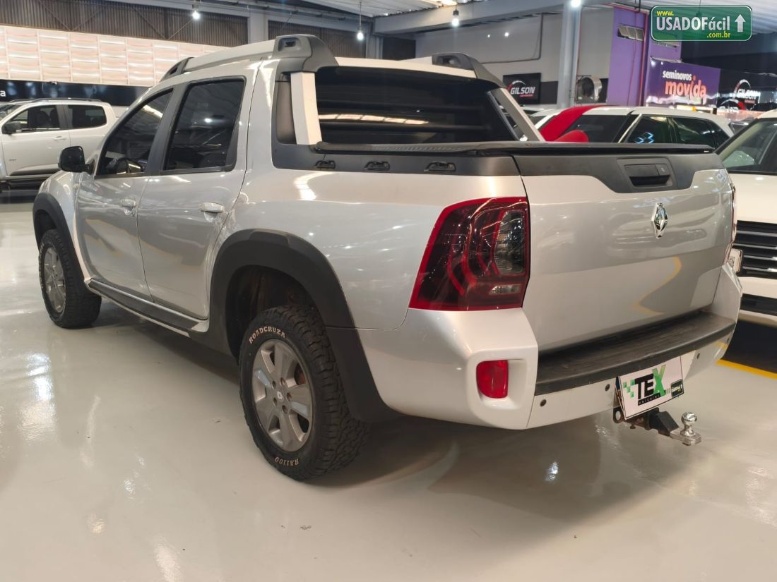 Renault Duster Oroch Dynamique 2.0 16V Automático Flex 2016/2017 — foto 4 de 14
