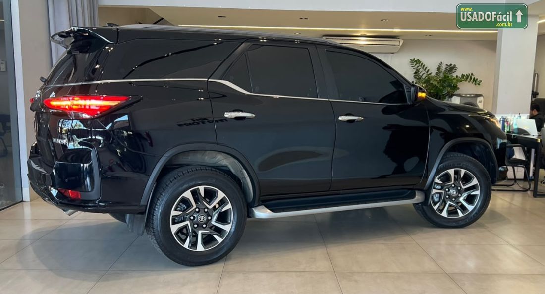 Toyota Hilux SW4 Diamond 2.8 4x4 Turbo Automático Diesel 2022/2022 — foto 4 de 14