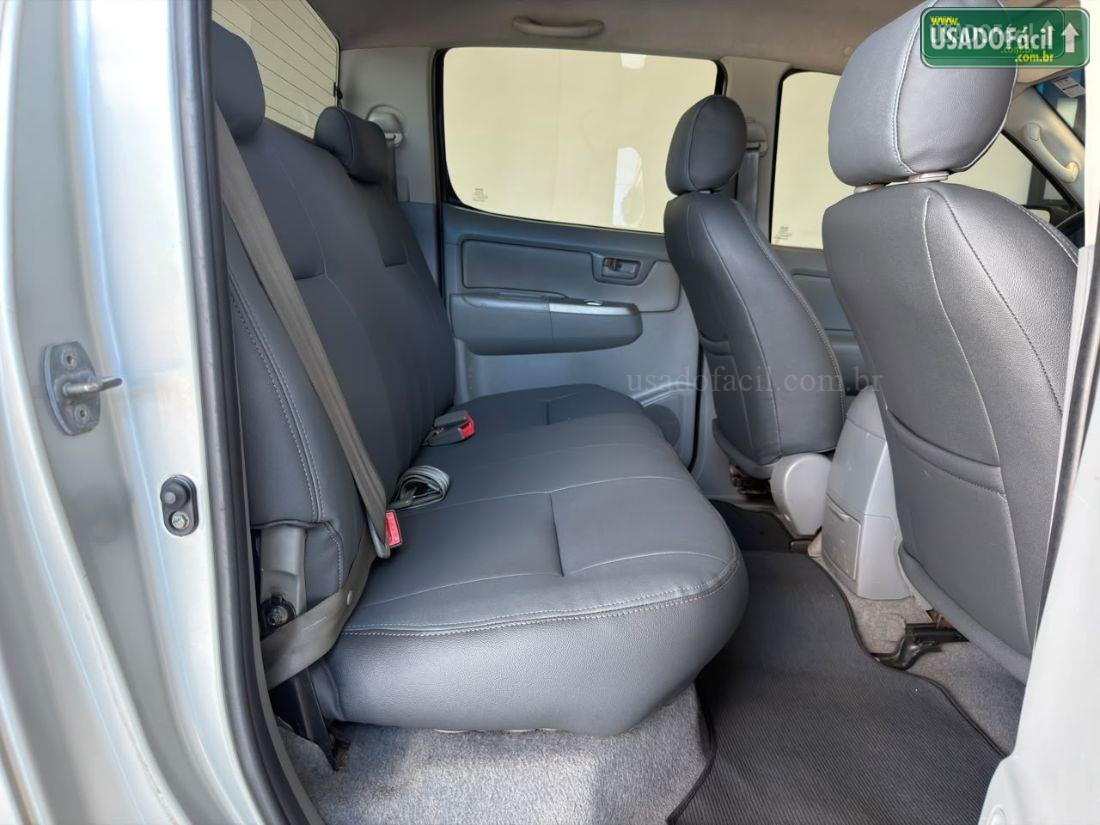 TOYOTA Hilux SRV CD D4-D 3.0 4x2 TDI Manual Diesel 2007/2007 — foto 16 de 18