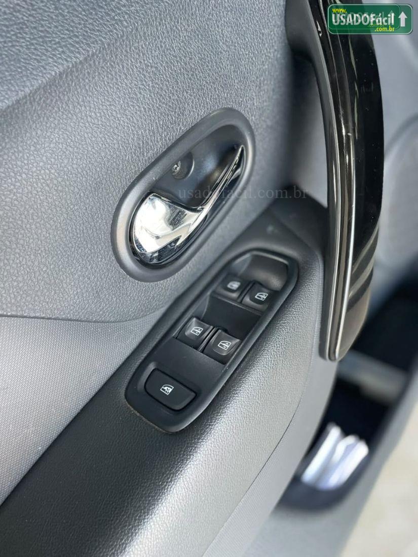 RENAULT Logan Iconic 1.6 Automático Flex 2019/2020 — foto 17 de 21