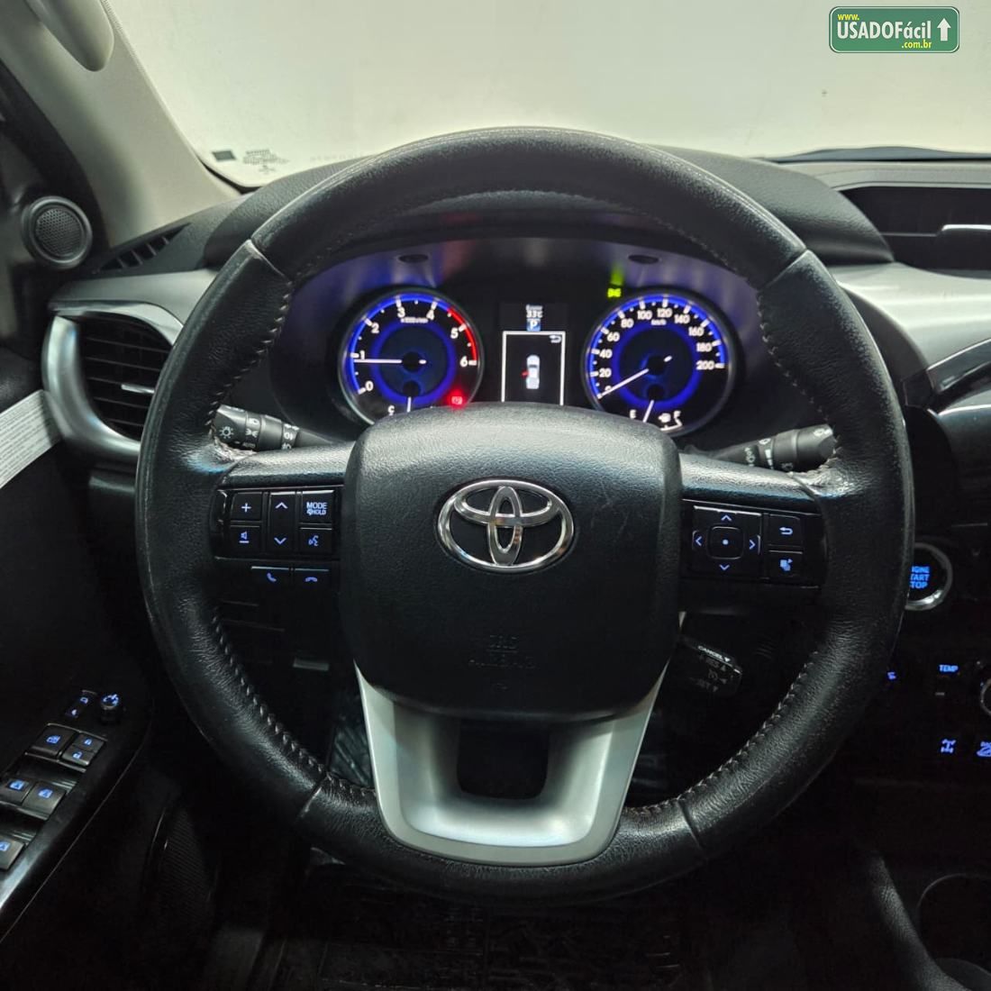 Toyota Hilux SRX CD 2.8 4x4 TDI Automático Diesel 2018/2018 — foto 16 de 28