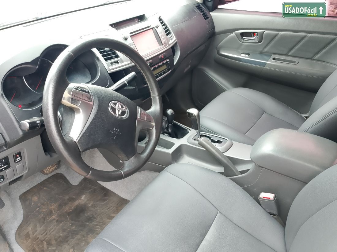 Toyota Hilux SW4 SRV D4-D 3.0 4x4 TDI Automático Diesel 2014/2014 — foto 7 de 8