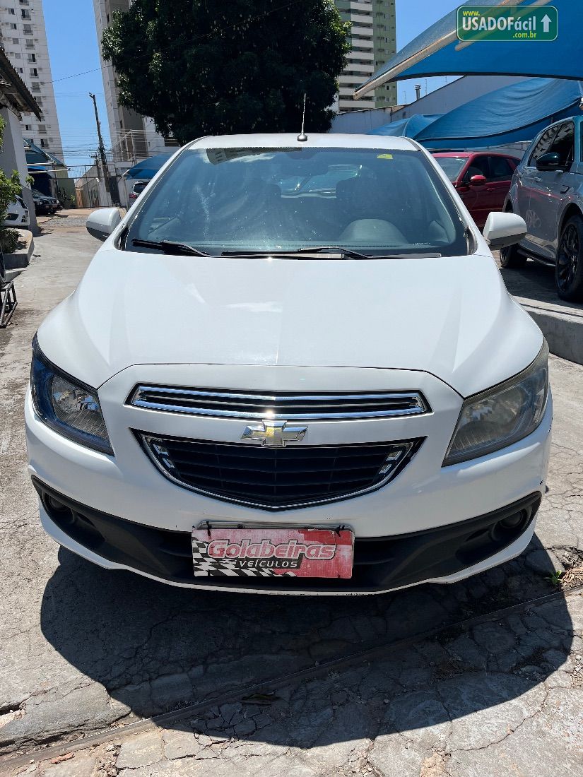 CHEVROLET/GM Onix Hatch LT 1.4 Mecânico Flex 2012/2013 — foto 3 de 9