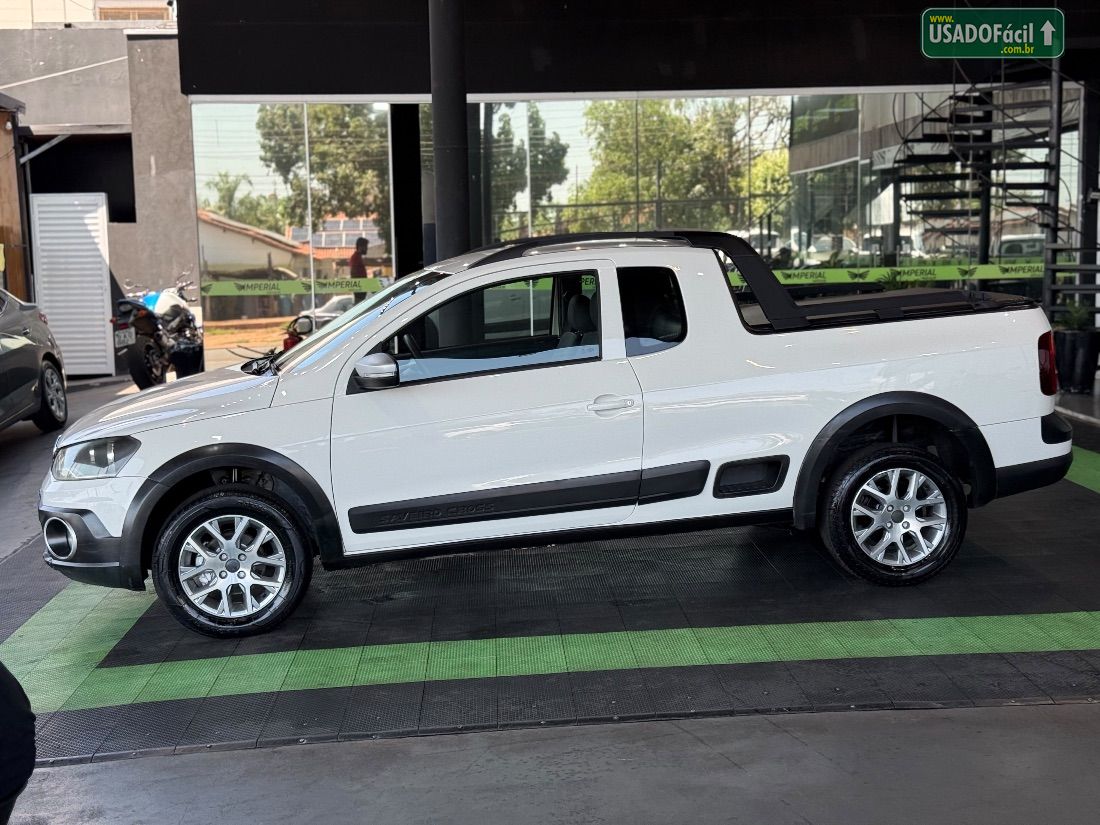 Volkswagen Saveiro Cross CE 1.6 Total Flex 2013/2014 — foto 11 de 12