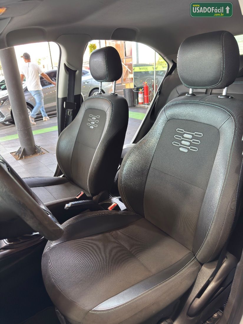 CHEVROLET/GM Onix Joy Hatch 1.0 Black Edition Flex Mecânico 2020/2021 — foto 10 de 12