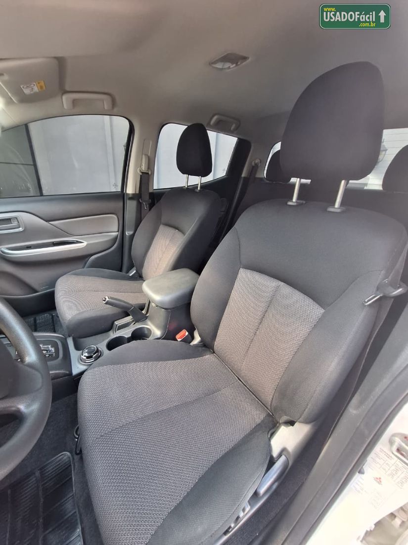 Mitsubishi L200 Triton Sport GLS CD 2.4 Automático Diesel 2023/2024 — foto 13 de 18