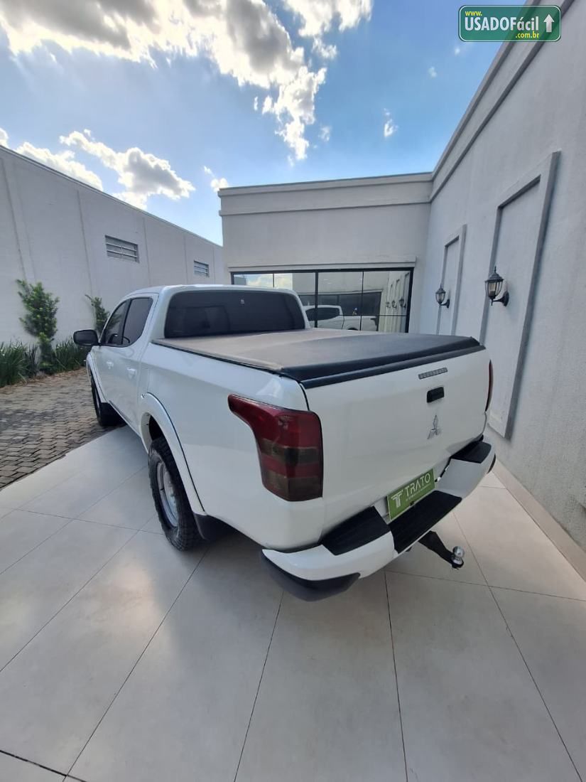 Mitsubishi L200 Triton Sport GLS CD 2.4 Automático Diesel 2023/2024 — foto 5 de 18