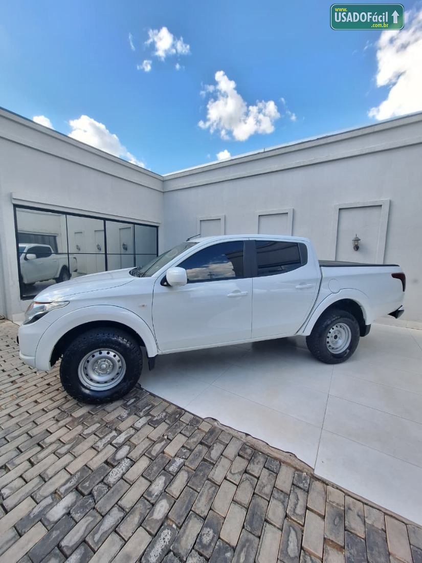 Mitsubishi L200 Triton Sport GLS CD 2.4 Automático Diesel 2023/2024 — foto 6 de 18