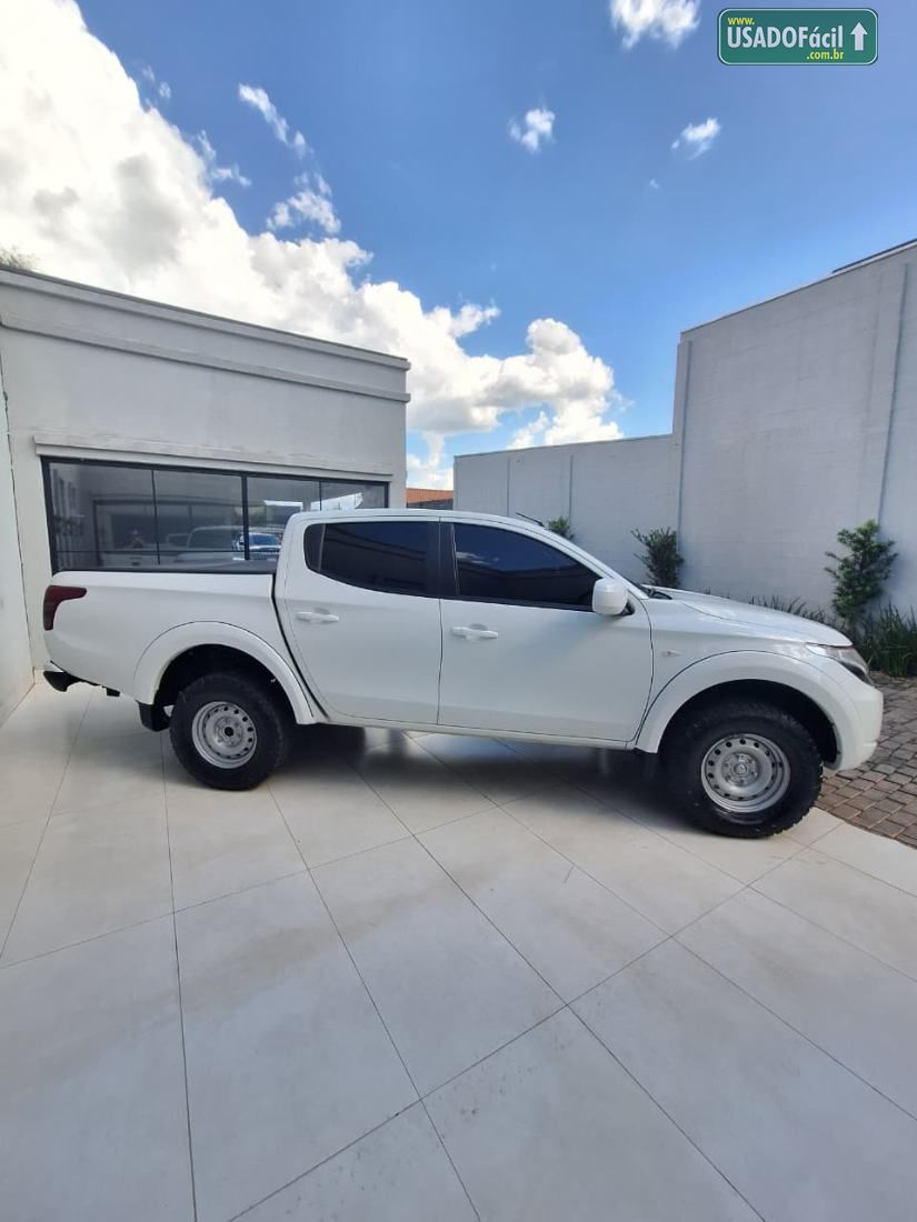 Mitsubishi L200 Triton Sport GLS CD 2.4 Automático Diesel 2023/2024 — foto 7 de 18