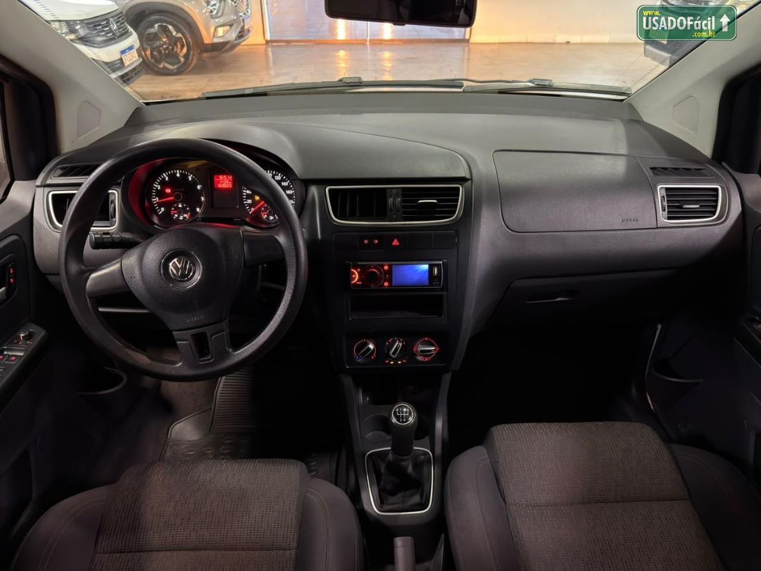 Volkswagen Fox 1.0 Mi 4P Total Flex 2013/2013 — foto 10 de 10