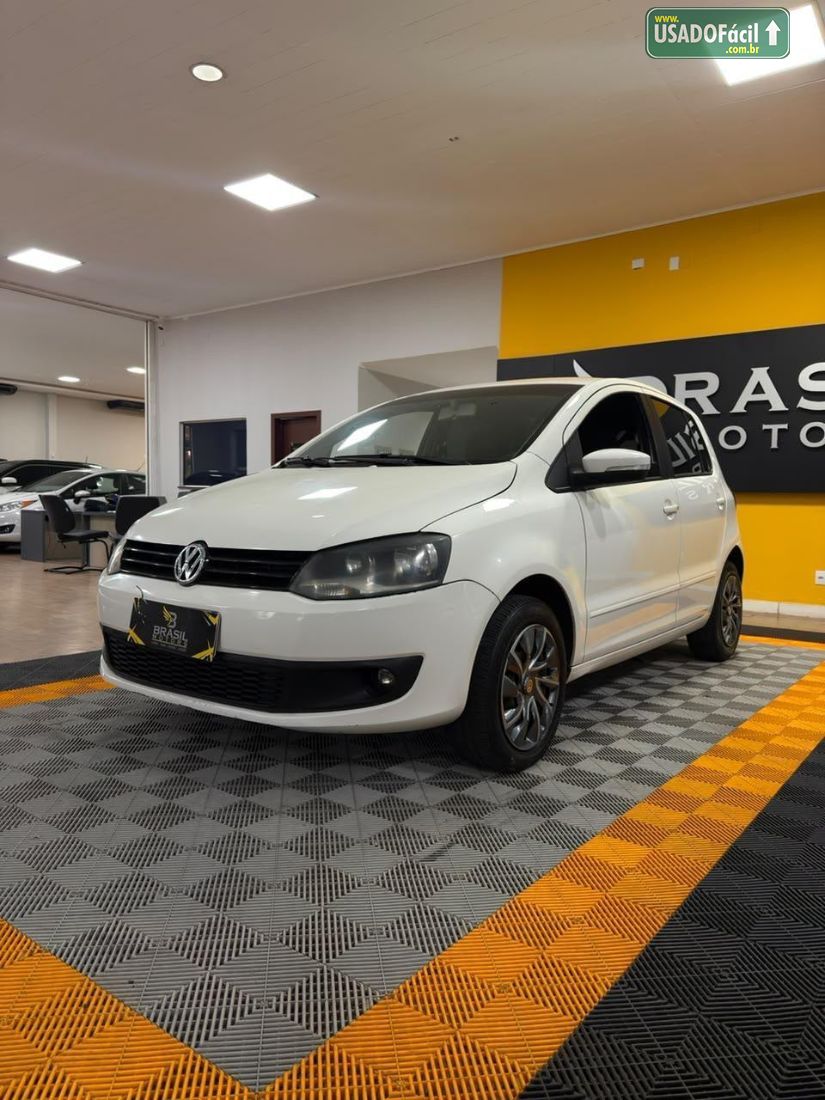 Volkswagen Fox 1.0 Mi 4P Total Flex 2013/2013 — foto 2 de 10
