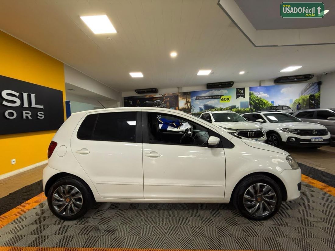 Volkswagen Fox 1.0 Mi 4P Total Flex 2013/2013 — foto 7 de 10