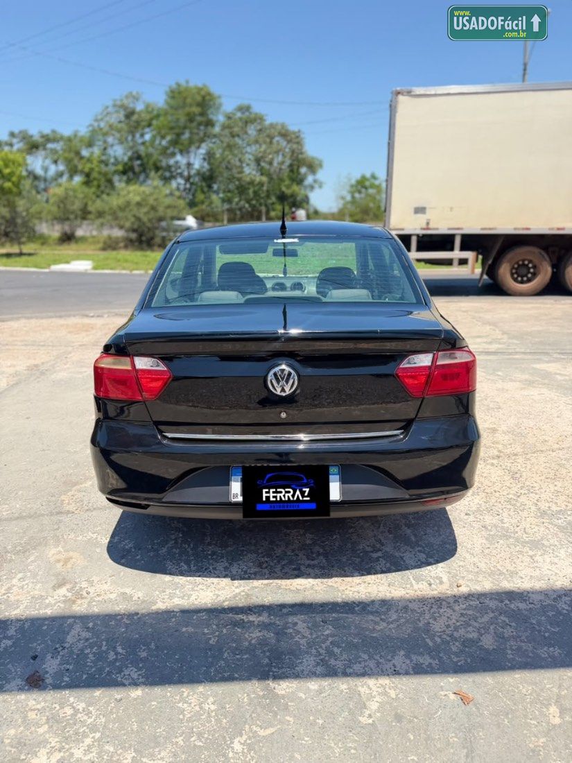 Volkswagen Voyage Comfortline 1.6 Total Flex 2013/2014 — foto 4 de 8
