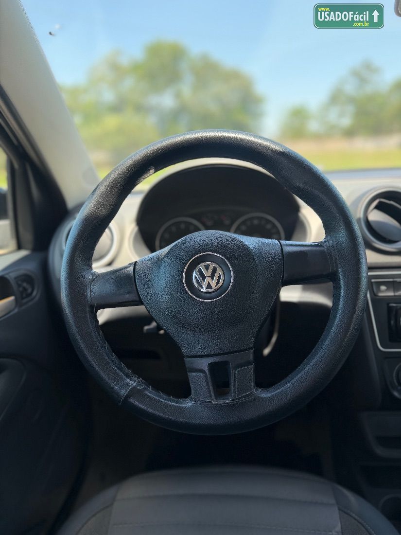 Volkswagen Voyage Comfortline 1.6 Total Flex 2013/2014 — foto 6 de 8