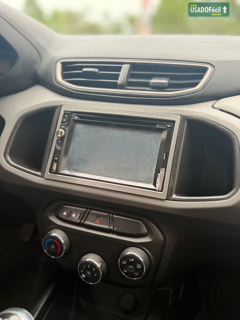 CHEVROLET/GM Onix Hatch LS 1.0 Mecânico Flex 2016/2016 — foto 8 de 11