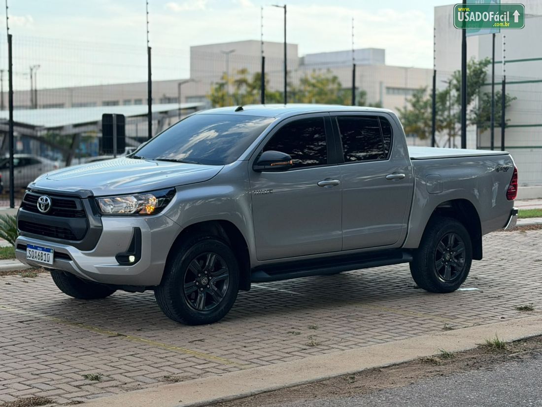 Toyota Hilux SR CD 2.8 4X4 TDI Automático Diesel 2024/2025 — foto 2 de 15