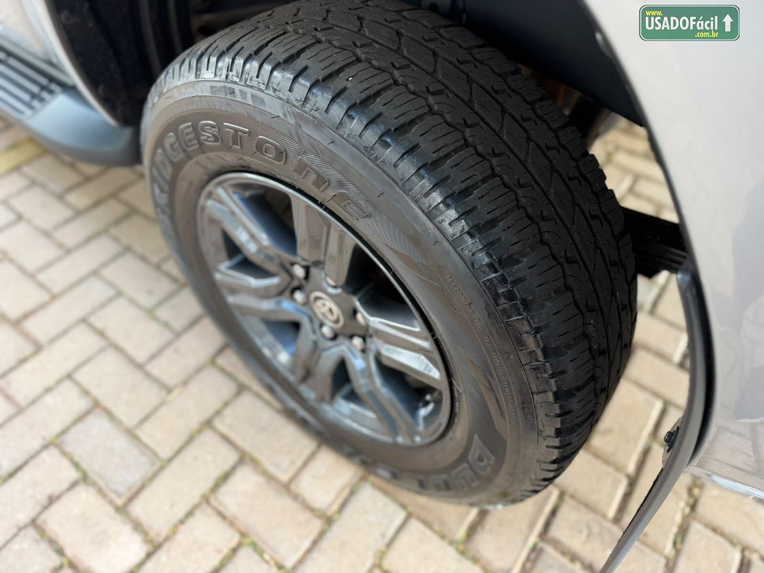 Toyota Hilux SR CD 2.8 4X4 TDI Automático Diesel 2024/2025 — foto 7 de 15