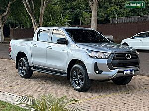 Hilux Sr Cd 2.8 4x4 Tdi Automático Diesel 2024/2025 em Sinop - MT