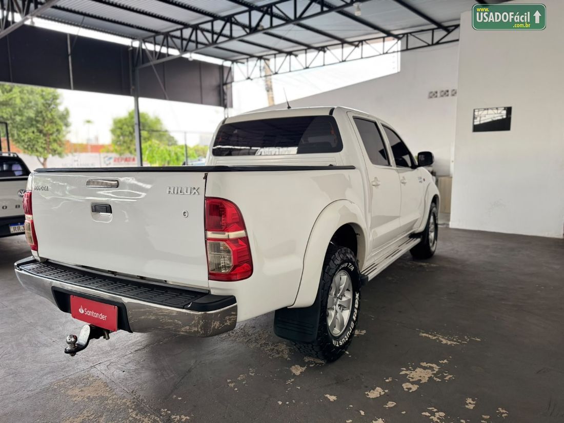 Toyota Hilux SR CD 2.7 4x2 Automático Flex 2015/2015 — foto 4 de 9