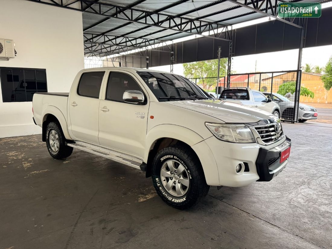 Toyota Hilux SR CD 2.7 4x2 Automático Flex 2015/2015 — foto 5 de 9