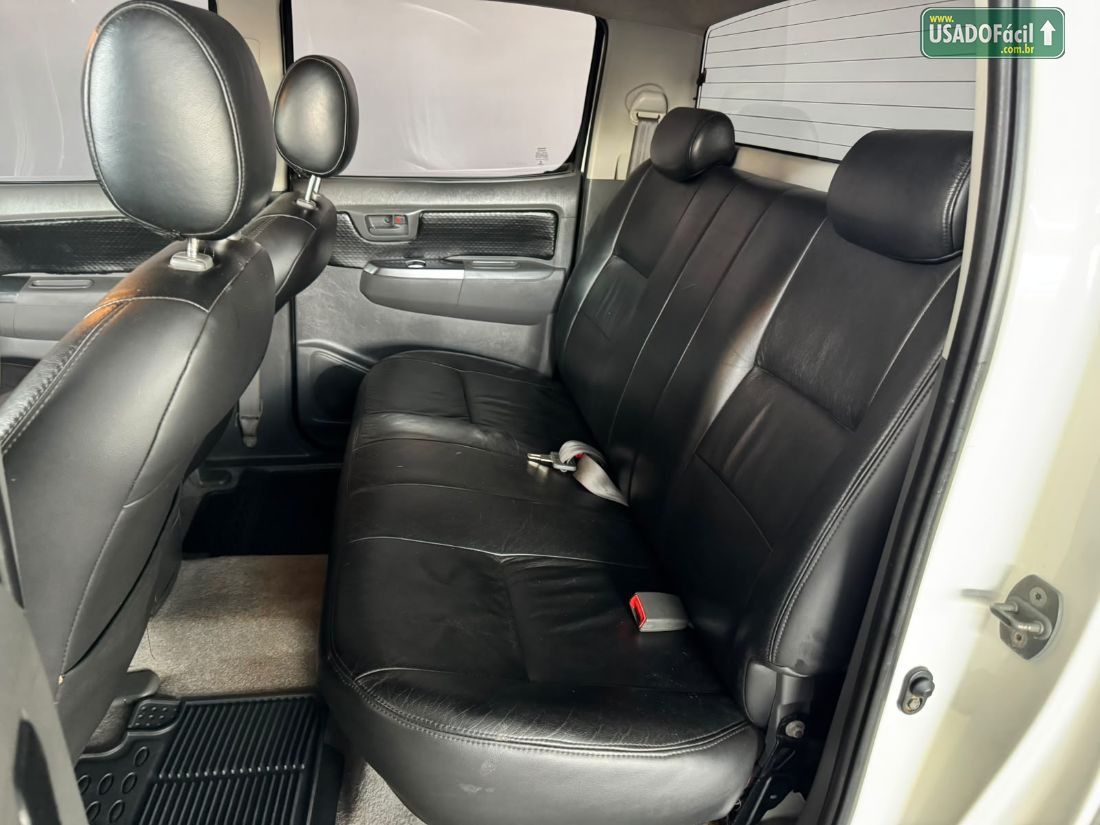 Toyota Hilux SR CD 2.7 4x2 Automático Flex 2015/2015 — foto 8 de 9