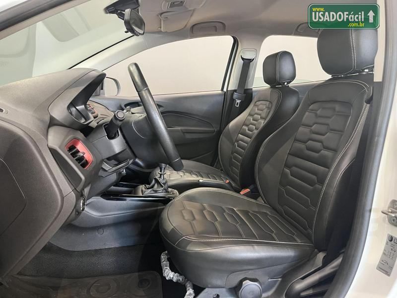 CHEVROLET/GM Onix Hatch Effect 1.4 Mecânico Flex 2019/2019 — foto 5 de 8